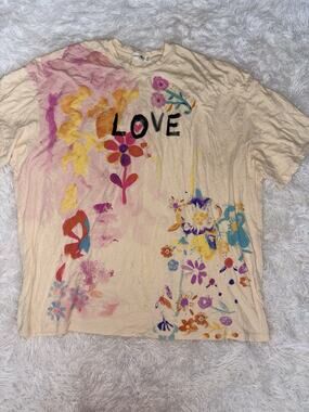Natural Life “Love” Colorful Floral One Size Tee. Exc. Cond. So Pretty